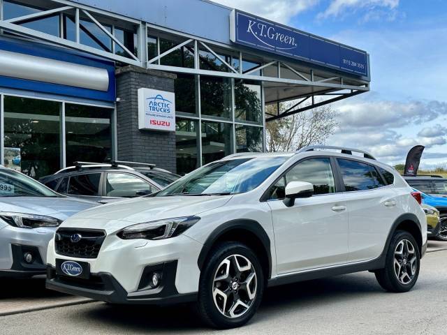 Subaru XV 2.0i SE 5dr Lineartronic Hatchback Petrol WHITE