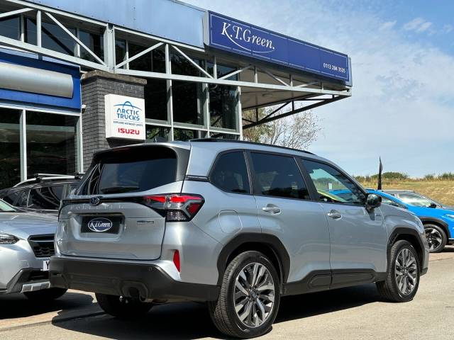 2025 Subaru Forester 2.0i e-Boxer Touring 5dr Lineartronic