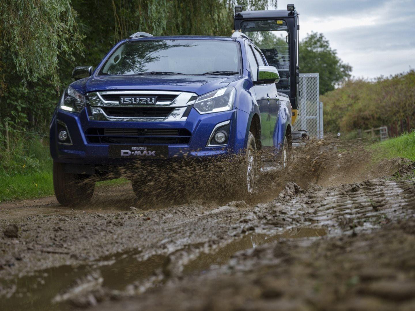 ISUZU D-MAX WINS PICK UP OF THE YEAR AT THE COMMERCIAL FLEET AWARDS 2018